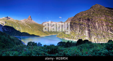Switzerland, Graubunden, Vals, Zervreilasee Reservoir and Zervreilahorn Peak