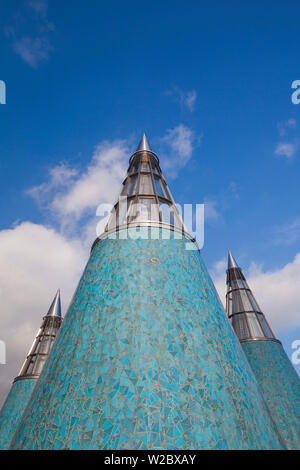Germany, Nordrhein-Westfalen, Bonn, Museumsmeile, Bundeskunsthalle, museum of technology and art, rooftop towers