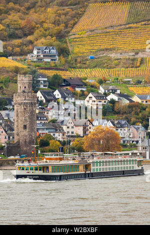 Germany, Rheinland-Pfalz, Oberwesel, town wall watch tower by the Rhein River, autumn Stock Photo