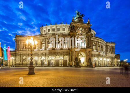 Opera House (Semperoper Dresden), Dresden, Saxony, Germany Stock Photo