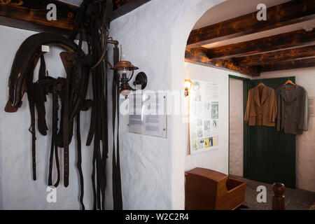 Ireland, County Galway, Cong, Quiet Man Cottage, replica of house used in the John Wayne film, The Quiet Man, interior Stock Photo