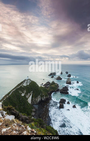 Nugget Point Lighthouse View Point, Nugget Point, The Catlins Coast ...