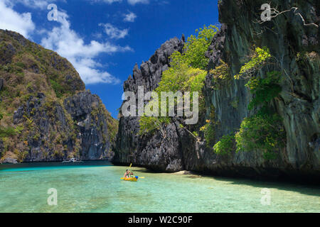 Philippines, Palawan, El Nido, Miniloc Island, Small Lagoon Stock Photo