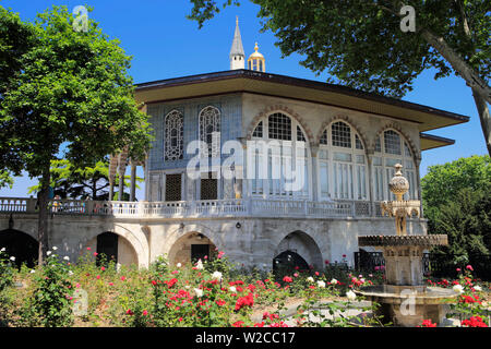 Revan Kiosk, Topkapi Palace, Ottoman Sultans Palace, Istanbul, Turkey ...