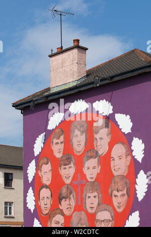 UK, Northern Ireland, County Londonderry, Derry, Bogside area, mural showing victims of the Bloody Sunday events of 1972 Stock Photo