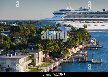 USA, Florida, Fort Lauderdale, Port Everglades, cruiseships Stock Photo