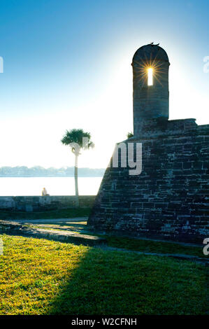 Florida, Saint Augustine, Sunrise, Castillo de San Marcos, Oldest Masonry Fort In The Continental United States, Built From Local Stone Called Coquina, 1600's, Spanish, National Monument, 1924 Stock Photo