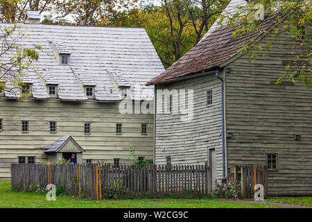 USA, Pennsylvania, Ephrata, Ephrata Cloister, buildings of the 1732 Lutheran Pietist Sect Stock Photo