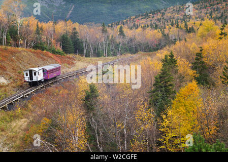 USA, New Hampshire, White Mountains, Bretton Woods, The Mount Washington Cog Railway, train to Mount Washington, fall Stock Photo