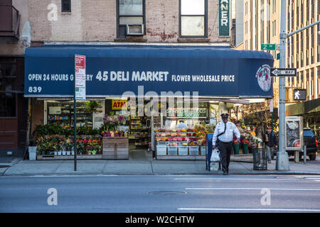 Deli on 2nd Avenue, Manhattan, New York City, New York, USA Stock Photo