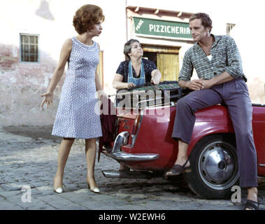 BUONA SERA, MRS CAMPBELL 1968 United Artists film with Gina Lollobrigida at left, Naomi Stevens, Philip Leroy Stock Photo