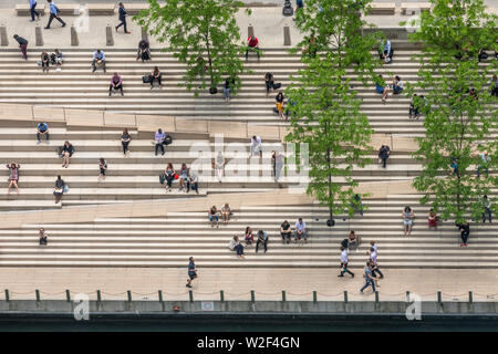 Chicago Riverwalk Phase Three designed by Ross Barney Stock Photo