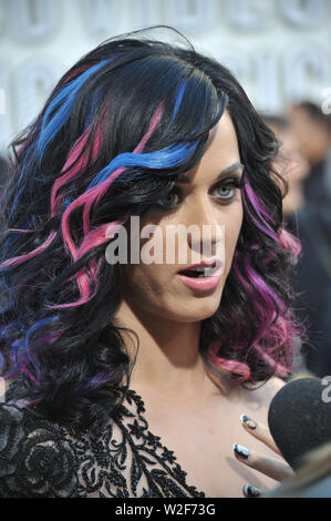 Katy Perry at arrivals for 2010 MTV Video Music Awards VMA's - ARRIVALS ...