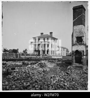 Charleston, South Carolina. O'Connor house on Broad Street where Federal officers were confined under fire Stock Photo