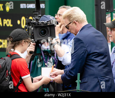 London, UK, 9th July 2019: Boris Becker walks through the All England Lawn Tennis and Croquet Club in London. Credit: Frank Molter/Alamy Live news Stock Photo