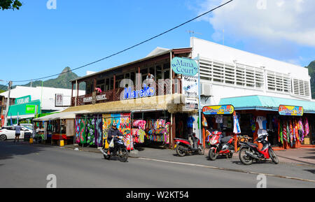 Shops selling colourful garments at Avarua, Rarotonga, Cook Islands ...