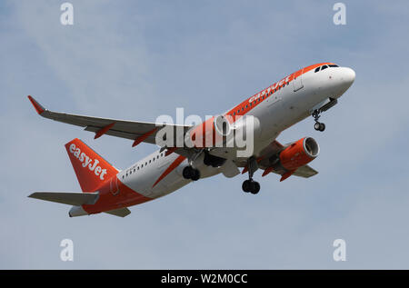 A Easyjet Airbus A320-200 takes off from Manchester International Airport (Editorial use only) Stock Photo