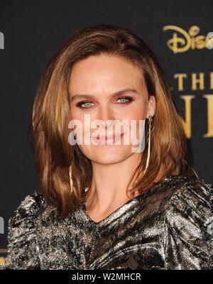 Los Angeles, CA, USA. 9th July, 2019. Emily Deschanel at arrivals for THE LION KING Premiere, El Capitan Theatre, Los Angeles, CA July 9, 2019. Credit: Elizabeth Goodenough/Everett Collection/Alamy Live News Stock Photo