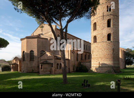 Ravenna, Basilica di Sant' Apollinare in Classe, Blick von Nordosten Stock Photo