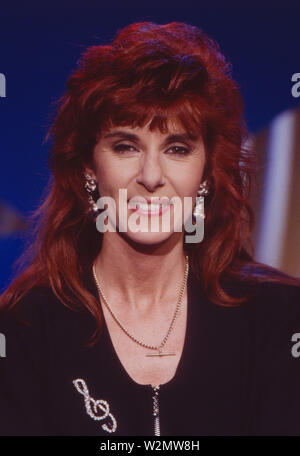 Linda Martin, irische Sängerin und Moderatorin, Deutschland 1992. Irish singer and presenter Linda Martin, Germany 1992. Stock Photo