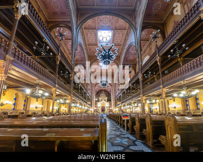 Budapest, Hungary - May 27, 2019 :  Interior of the Great Synagogue (Tabakgasse Synagogue) in Budapest, Hungary. It is the largest synagogue in Europe Stock Photo
