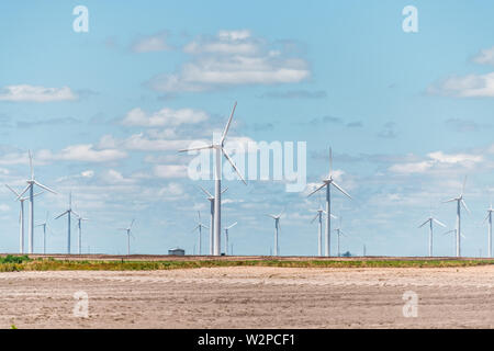 Wind turbine farm near Roscoe Sweetwater Texas in USA in prairie with rows of many machines for energy Stock Photo