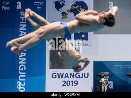 Gwangju, South Korea. 11th July, 2019. Water jumpers train at the World Swimming Championships. Credit: Bernd Thissen/dpa/Alamy Live News Stock Photo
