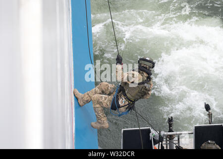 Polish naval special forces soldiers, Jednostka Wojskowa Formoza (Military Unit Formoza) during exercises in Gdynia, Poland. June 27th 2019 © Wojciech Stock Photo