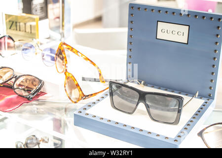 Stylish Gucci Women's Sunglasses - Authentic and Brand New