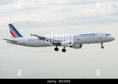 F-GTAD, July 11, 2019, Airbus A321-212-0777 landing at Paris Charles de Gaulle airport at the end of flight Air France AF1435 from Berlin. Control tow Stock Photo