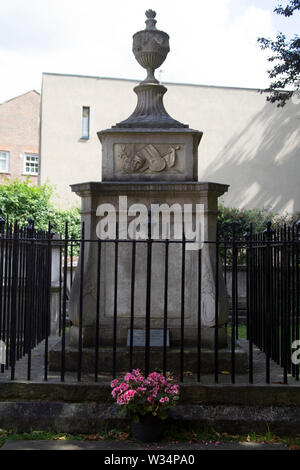 The grave of the painter William Hogarth, St. Nicholas's Churchyard, Chiswick Mall, Chiswick, London Stock Photo