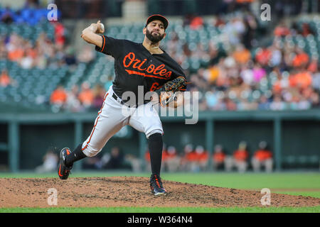 Baltimore Orioles at Camden Yards Stock Photo - Alamy