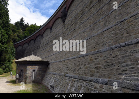 Remscheid, Germany. 10th July, 2019. The dam of the Eschbach dam, which was opened in 1891. It is the first drinking water dam in Germany and the Eschbach is dammed. Credit: Horst Ossinger//dpa/Alamy Live News Stock Photo