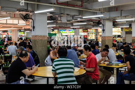 Singapore-11 NOV 2018:food court in Singapore China town people's Park Stock Photo