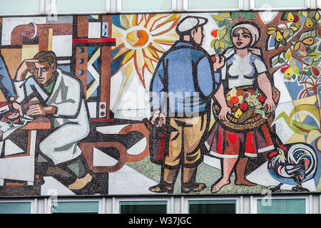 アート・デザイン・音楽 Daum Maitres Verriers 1870-1980 Lisa Van