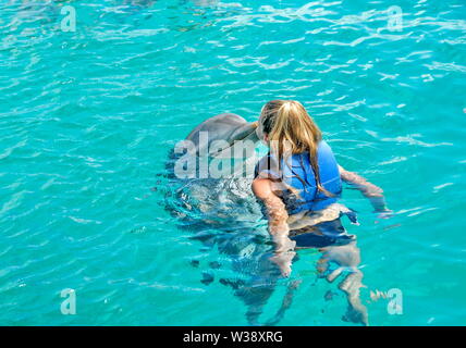 disney cruise swim with dolphins