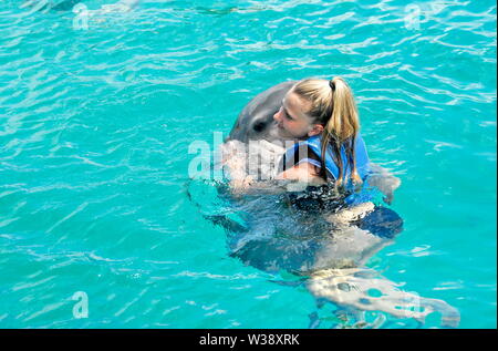 disney cruise swim with dolphins