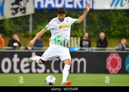 Heimstetten, Deutschland. 13th July, 2019. Tobias STROBL (Borussia Monchengladbach), Action, Single Action, Single Image, Cut Out, Full Body Shot, Whole Figure. TSVMunich 1860-Borussia Monchengladbach 0-1, Schauinsland Travel Cup 2019, on 13.07.2019 in the Sportpark Heimstetten. Test Match Tournament, Test Game, DFL REGULATIONS PROHIBIT ANY USE OF PHOTOGRAPHS AS IMAGE SEQUENCES AND/OR QUASI VIDEO. | usage worldwide Credit: dpa/Alamy Live News Stock Photo