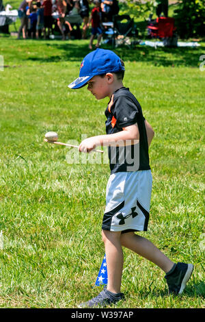 Children competition, Old-fashioned  4 of July Celebration , Doylestown , PA, USA Stock Photo