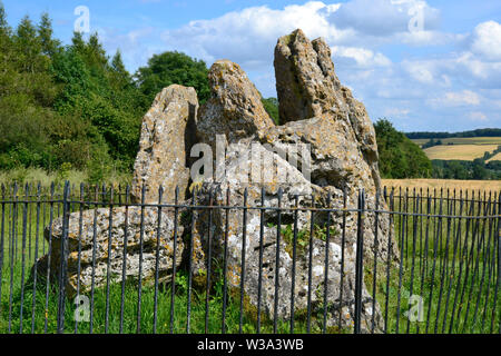 The Whispering Knight Burial Chamber, The Rollright Stones, Stone Court, Great Rollright, Chipping Norton, Oxfordshire, UK Stock Photo