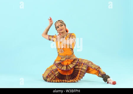 A Shining Peruvian Bharatanatyam Dancer - Hinduism Today