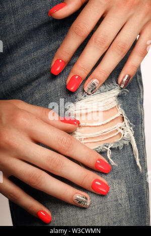 Neon red nails #indigonails #magnifiquenails #chicknails  #eleganckiepaznokcie #neonred #neonrednails #rotenägel #rotenails #n… | Red  nails, Neon nails, Indigo nails