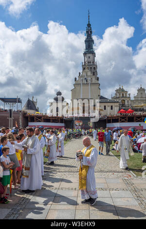 Church service on the field in front of Jasna Góra sanctuary in Czestochowa, Poland 2018. Stock Photo