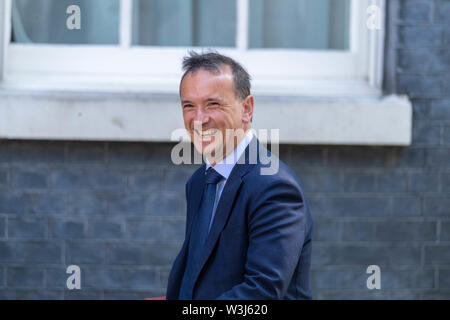 London, UK. 16th July 2019, Alun Cairns arrives at Theresa May's Cabinet meeting at 10 Downing Street, London Credit Ian Davidson/Alamy Live News Stock Photo