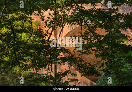 Bridge over the Bass Pond in the grounds of Biltmore Estate, Asheville, North Carolina, USA. Stock Photo