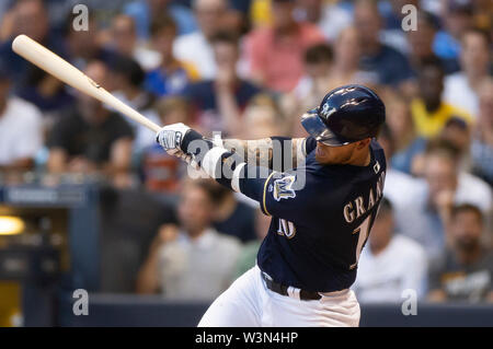 Milwaukee, WI, USA. 16th July, 2019. Bob Uecker talks with Milwaukee  Brewers right fielder Christian Yelich #22 before the Major League Baseball  game between the Milwaukee Brewers and the Atlanta Braves at