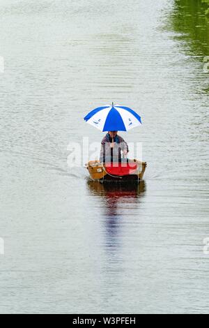 Boats, barges and canoes on Forth and Clyde Canal Stock Photo