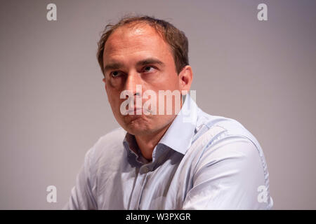 Dortmund, Deutschland. 16th July, 2019. Leinier DOMINGUEZ PEREZ, USA,  United States of America, Third matchday of the Sparkassen Chess-Meeting  2019 on 16.07.2019 in Dortmund