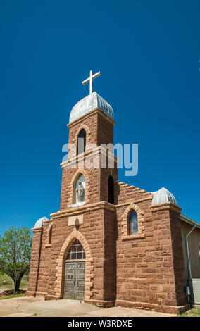 Church of Nuestra Senora del Refugio, 1882, in Puerto de Luna near Santa Rosa, New Mexico, USA Stock Photo