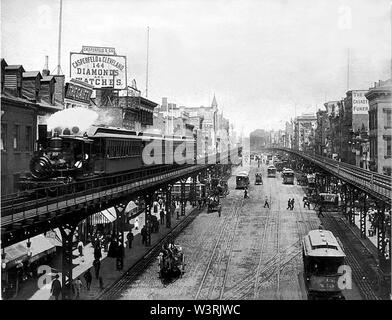 A steam train on the Third Avenue El over the Bowery in 1896 Stock Photo